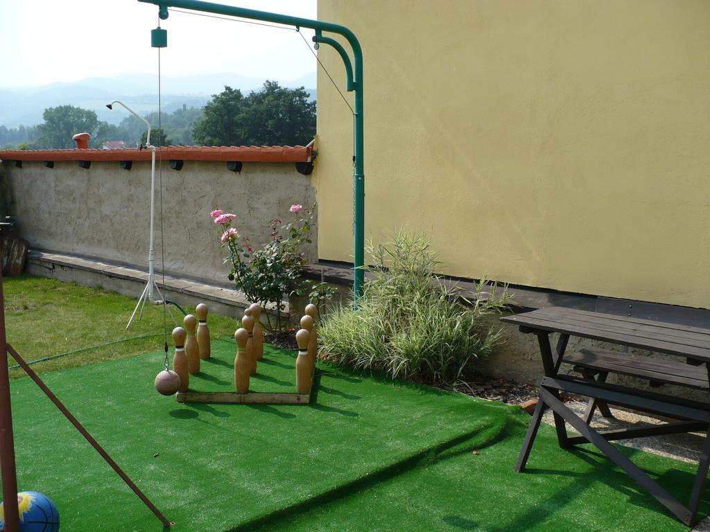 Apartments Ceske Stredohori Теплице Стая снимка