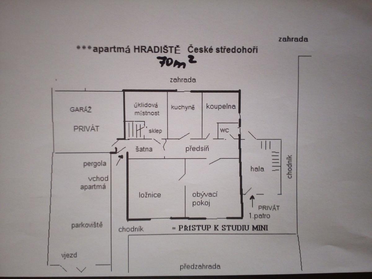 Apartments Ceske Stredohori Теплице Екстериор снимка